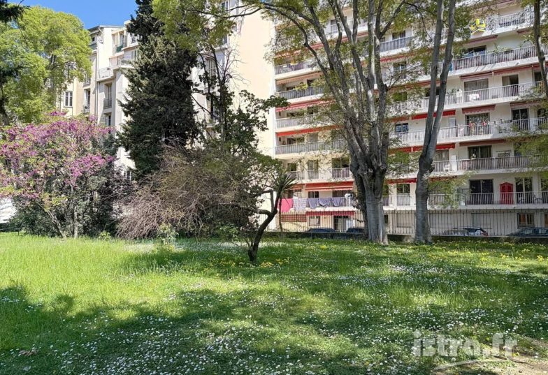 Vente Appartement  Nice