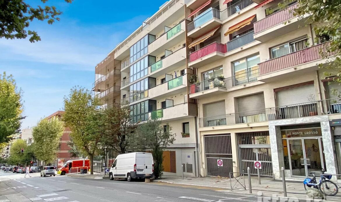 Vente Parking/box  Nice