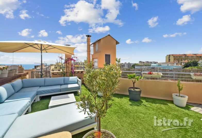 Vente Appartement  Nice