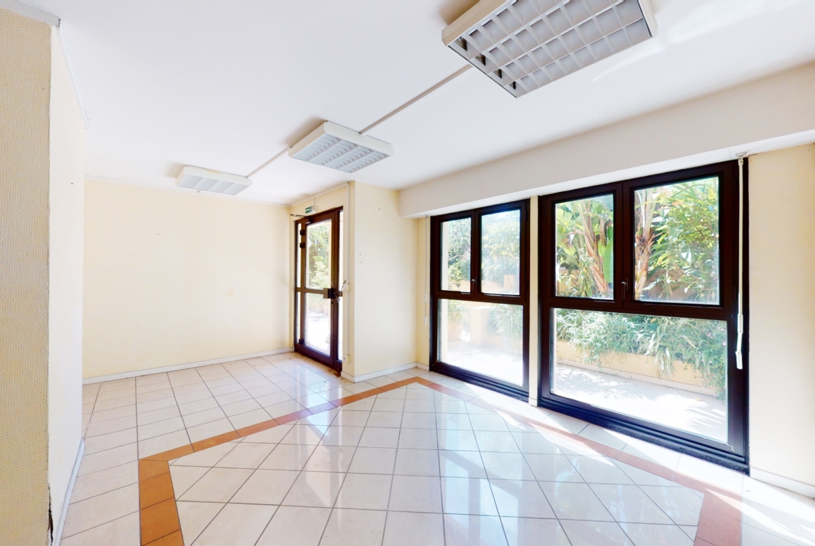 Local Promenade des Anglais