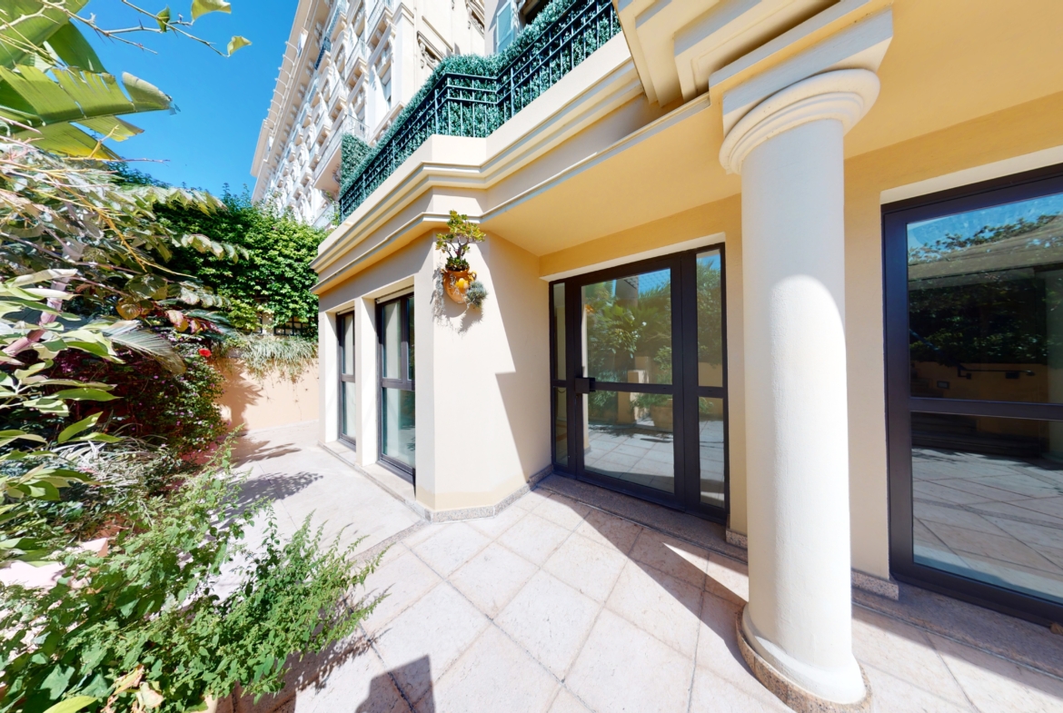 Local Promenade des Anglais