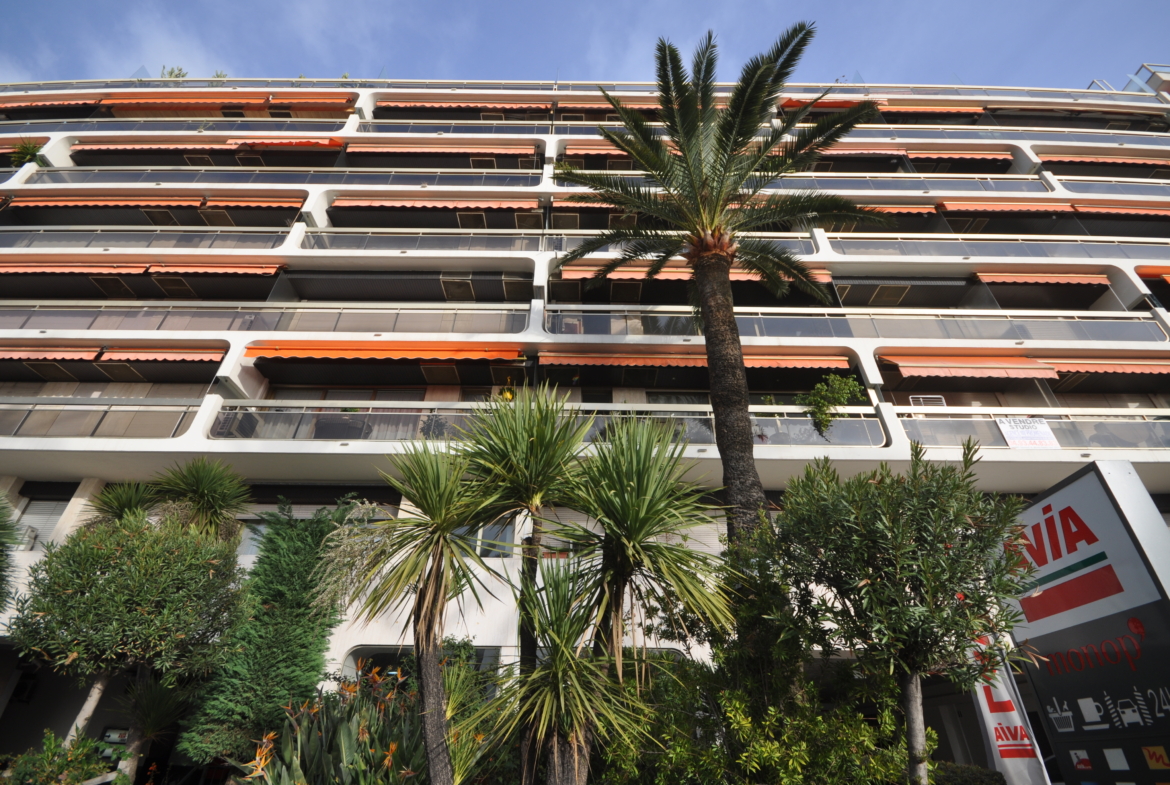 Vente studio investissement locatif Nice - Promenade des Anglais