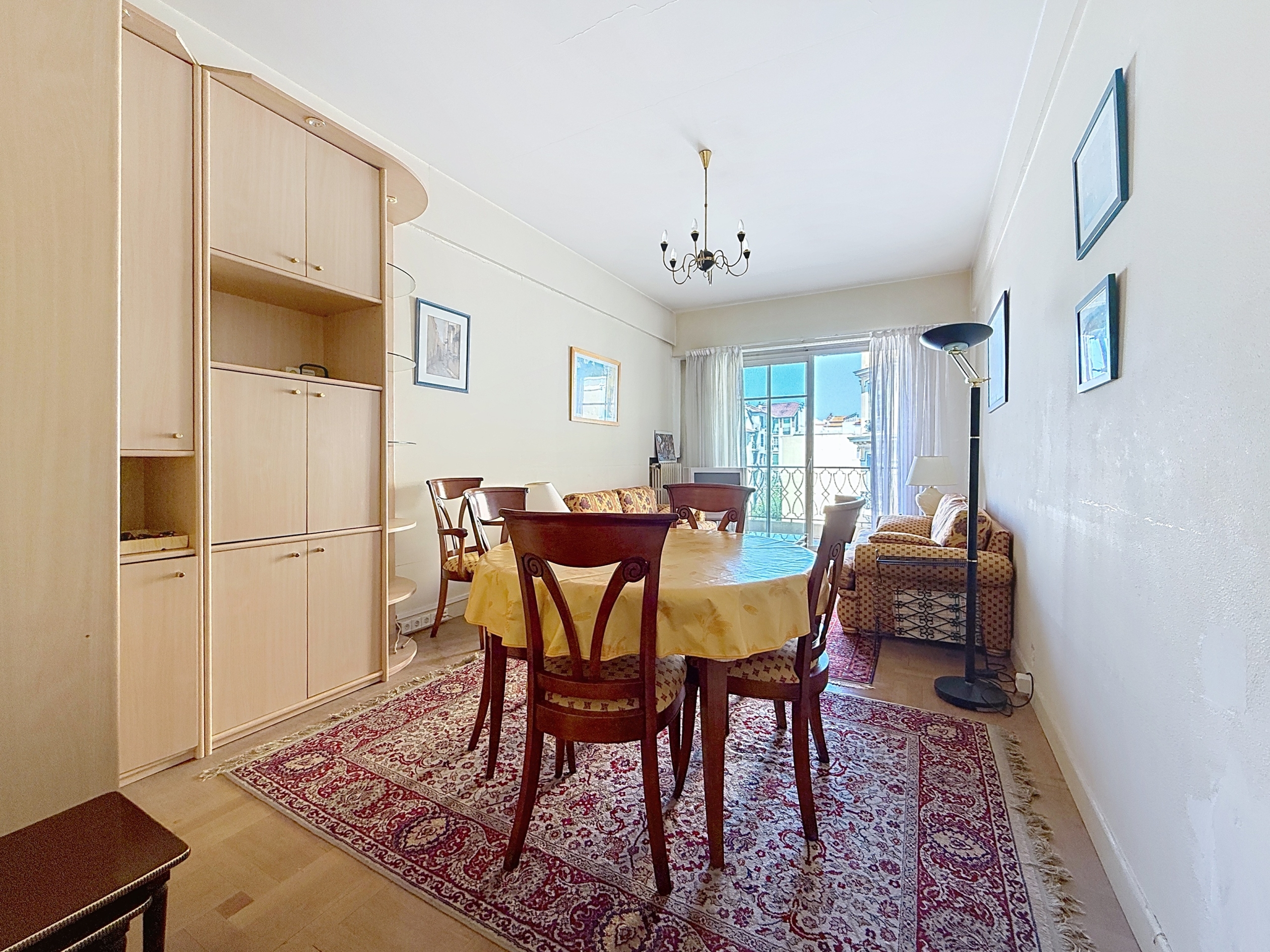 Nice Gambetta appartement traversant