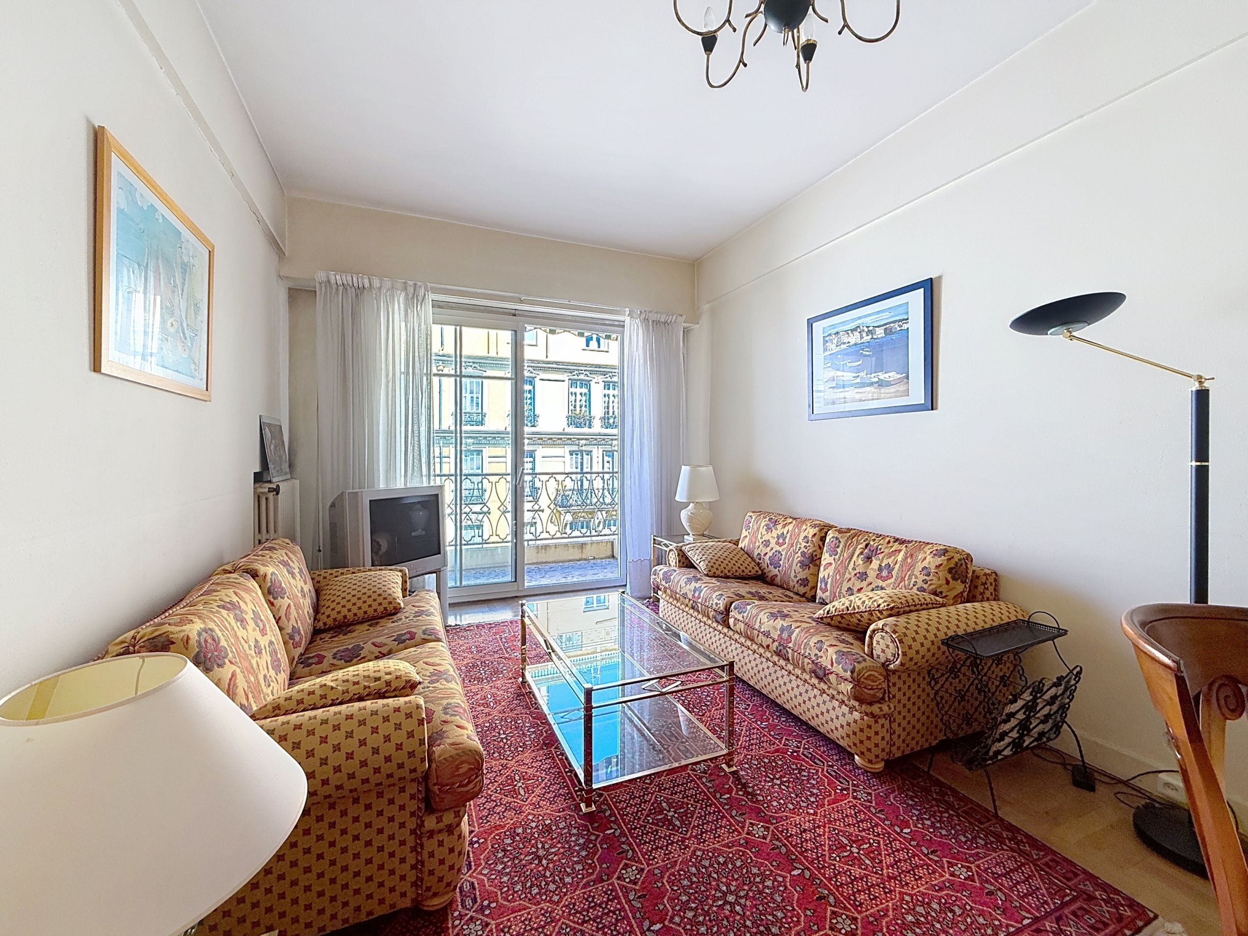 Nice Gambetta appartement traversant