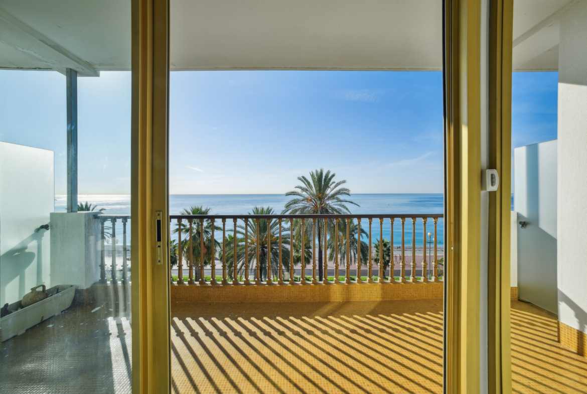 Studio à vendre face mer - Nice Promenade