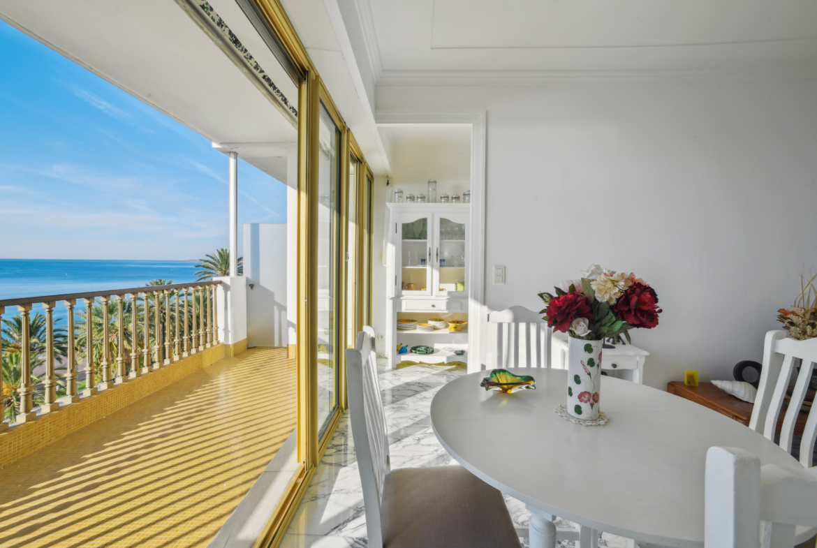 Studio à vendre face mer - Nice Promenade