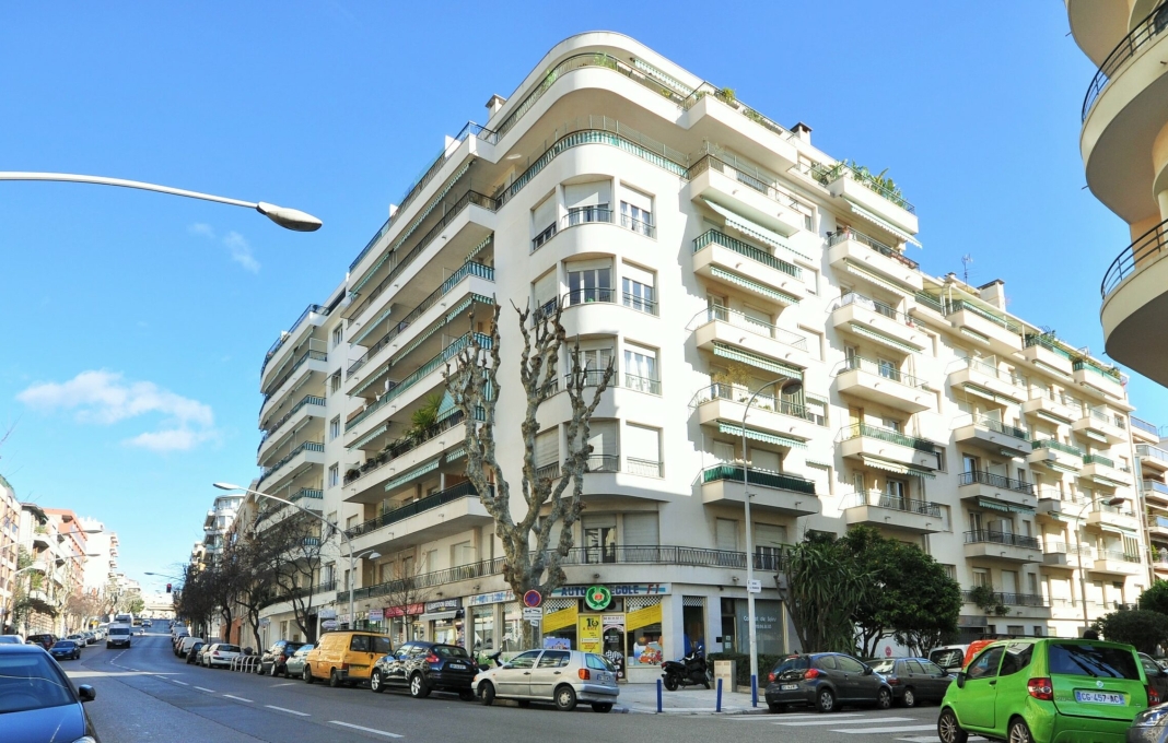 Un exemple d'immeuble réalisé par Rometti à Nice : Le Nathalia