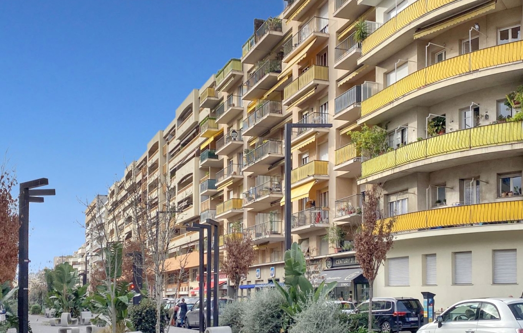 Les immeubles Alcyone & Régulus à Nice, rue de France