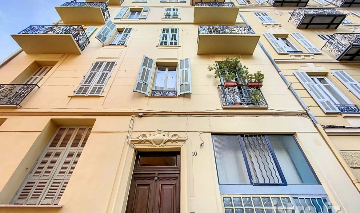 Vente Appartement  Nice