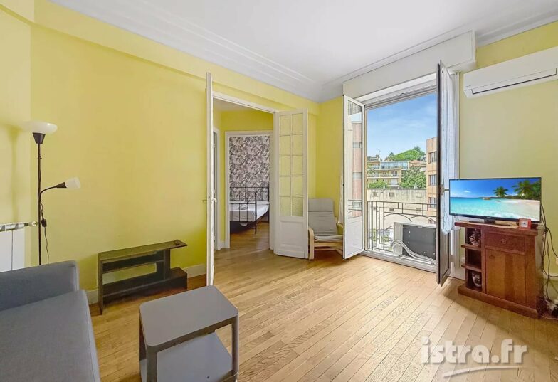 Vente Appartement  Nice