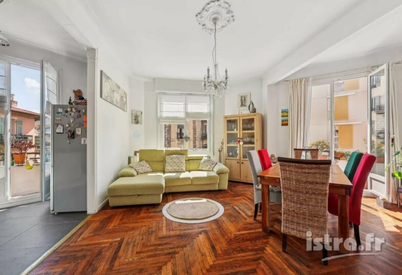 Vente Appartement  Nice