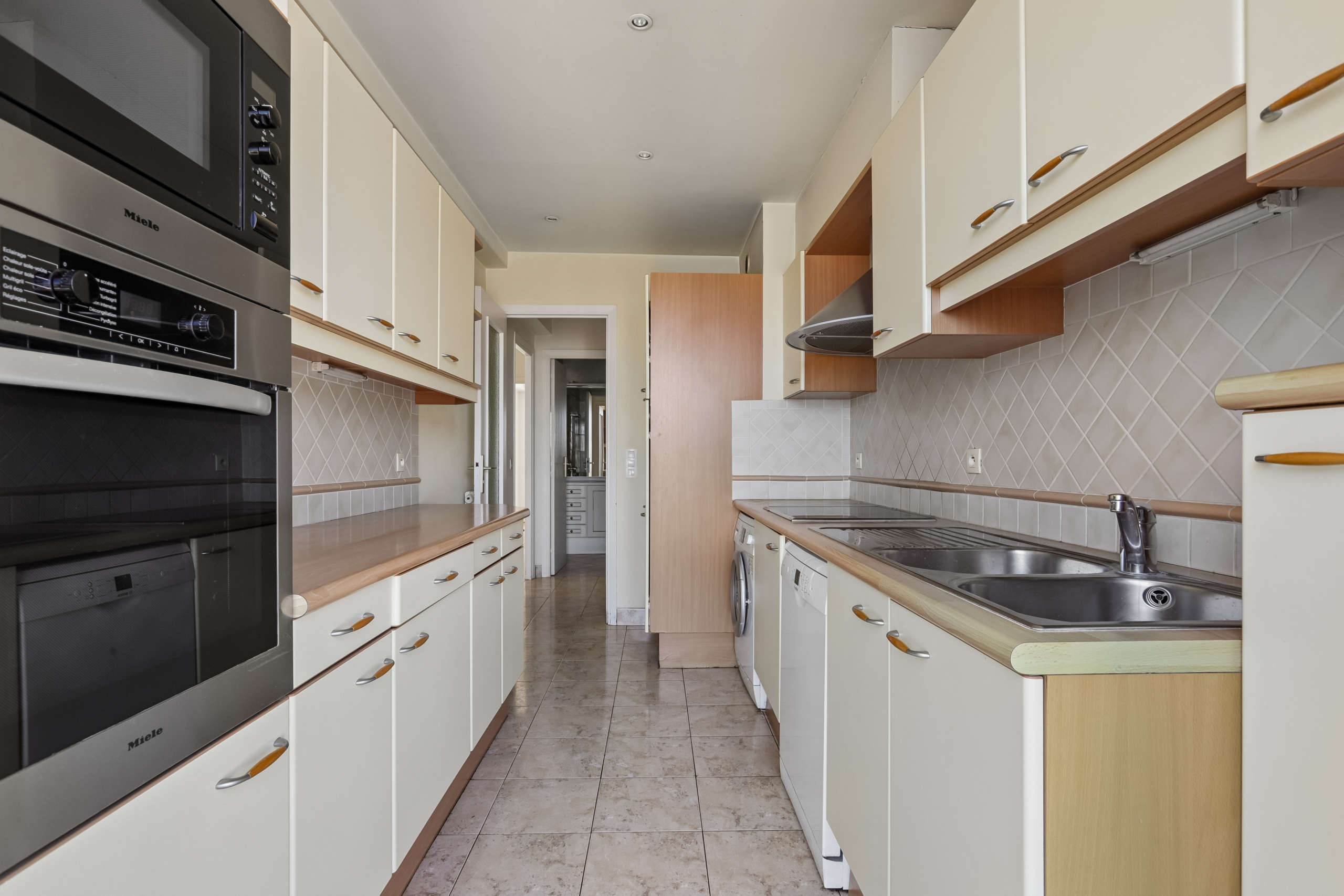 Le Cambridge 14 avenue Shakespeare 06000 Nice