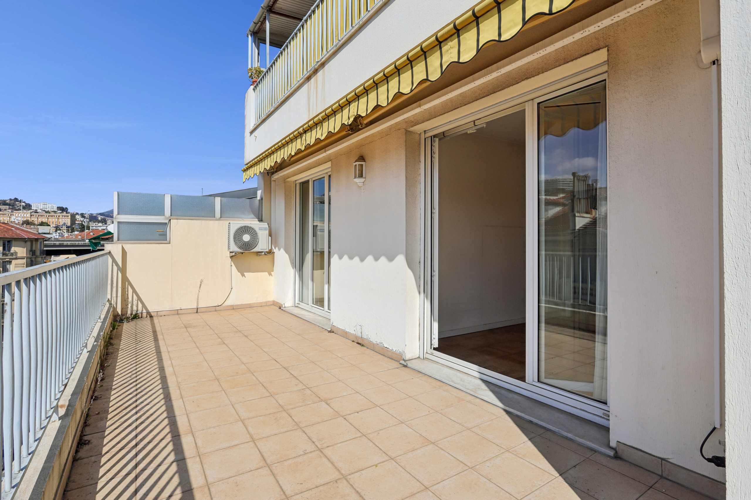 Le Cambridge 14 avenue Shakespeare 06000 Nice