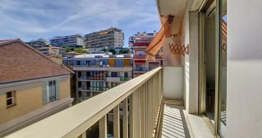 Vente Appartement  Nice