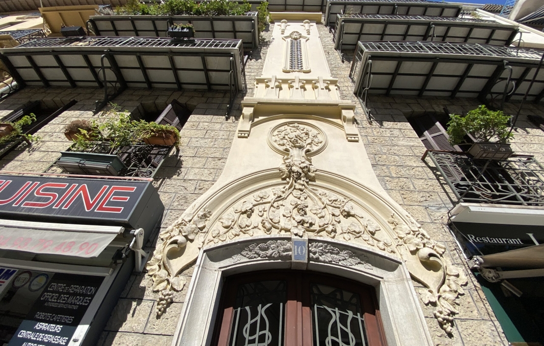 Immeuble 10 rue Clément Roassal à Nice