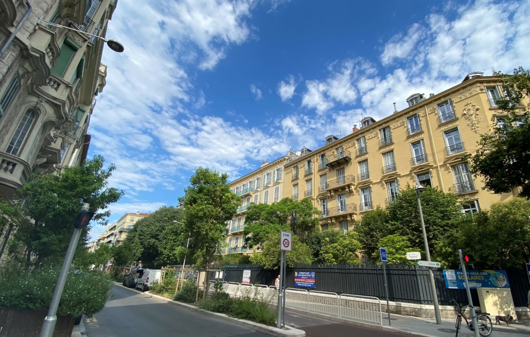 La rue Dante à Nice