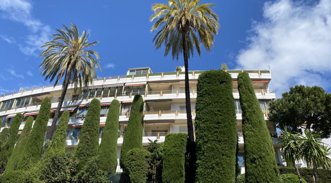 Les Résidences Maeterlinck à Nice, avenue des Baumettes