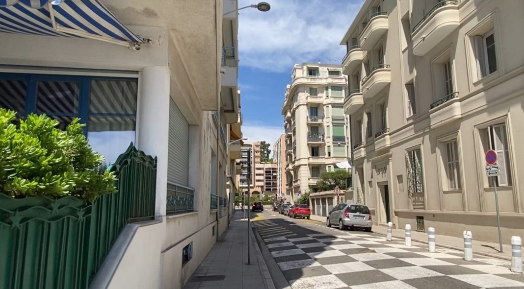 La rue Poincaré à Nice
